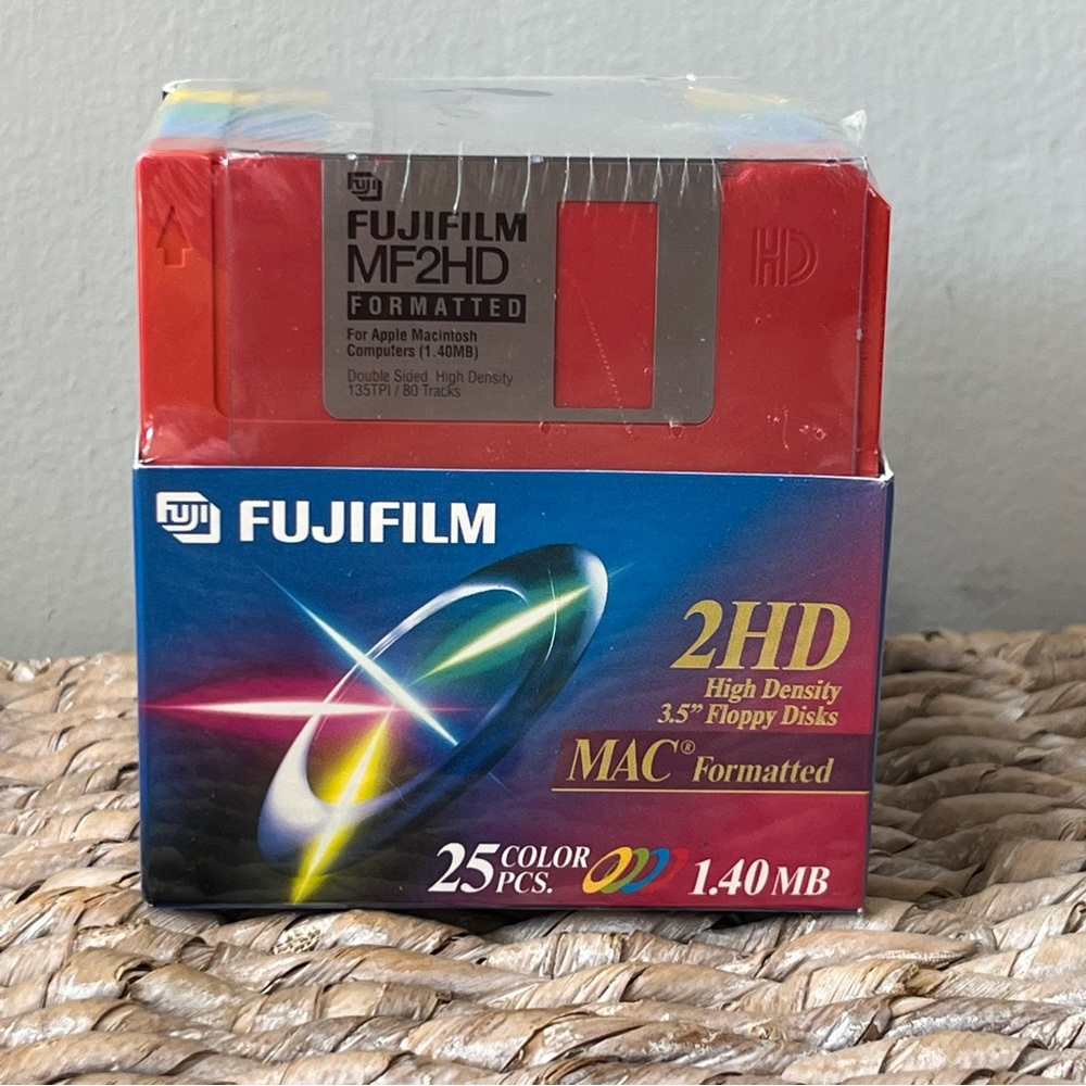 NEW Fujifilm 3.5" Floppy Disks Lot of 19IBM PS/2‎ Formatted 1.44MB MF2HD.